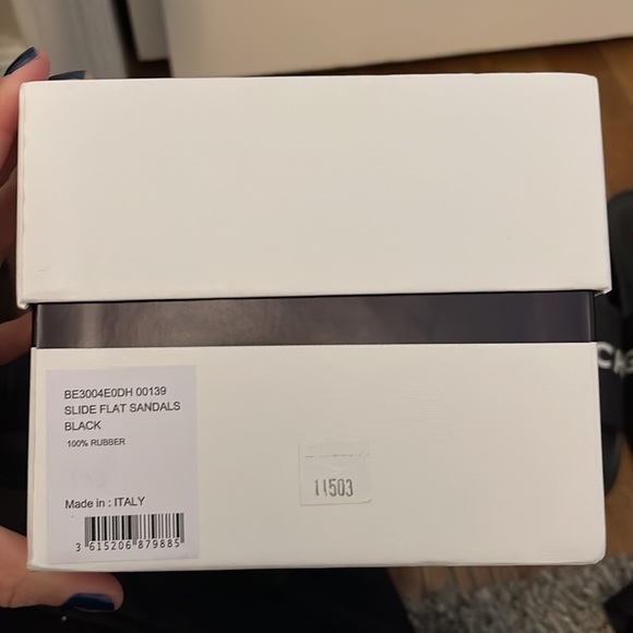 Authentic Givenchy Logo Slide Sandal - Size 6US / 36EU - Picture 7 of 7